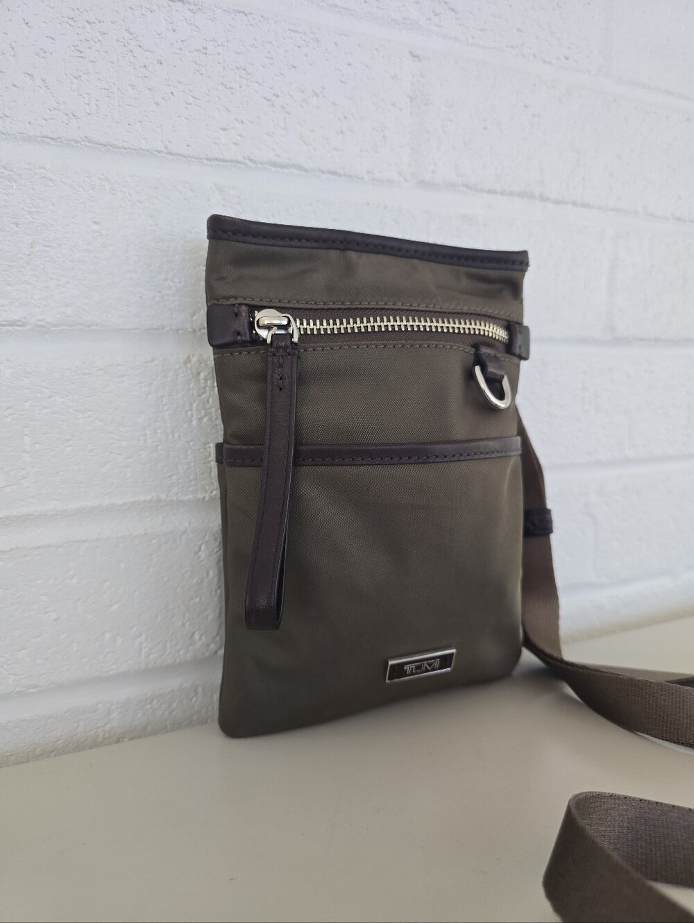 Tumi Travel Crossbody Pouch Nylon Leather Trim Green Brown Color Mini Size - Picture 3 of 12